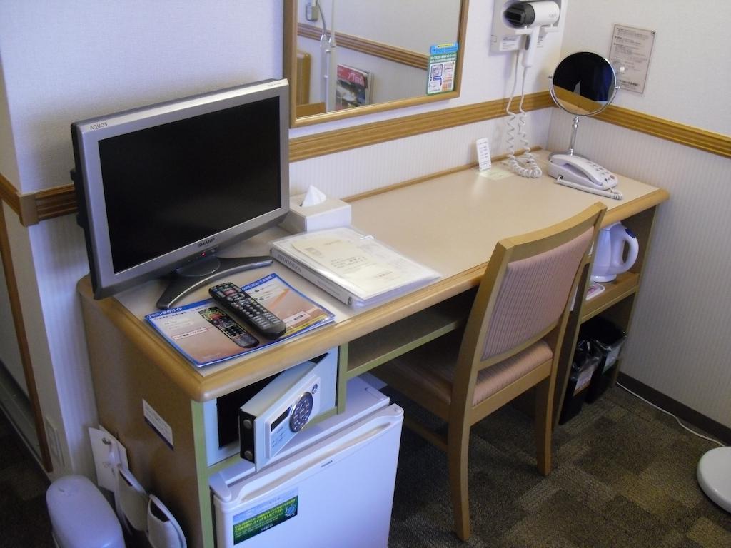 Toyoko Inn Kofu-Eki Minami-Guchi No.1 Extérieur photo
