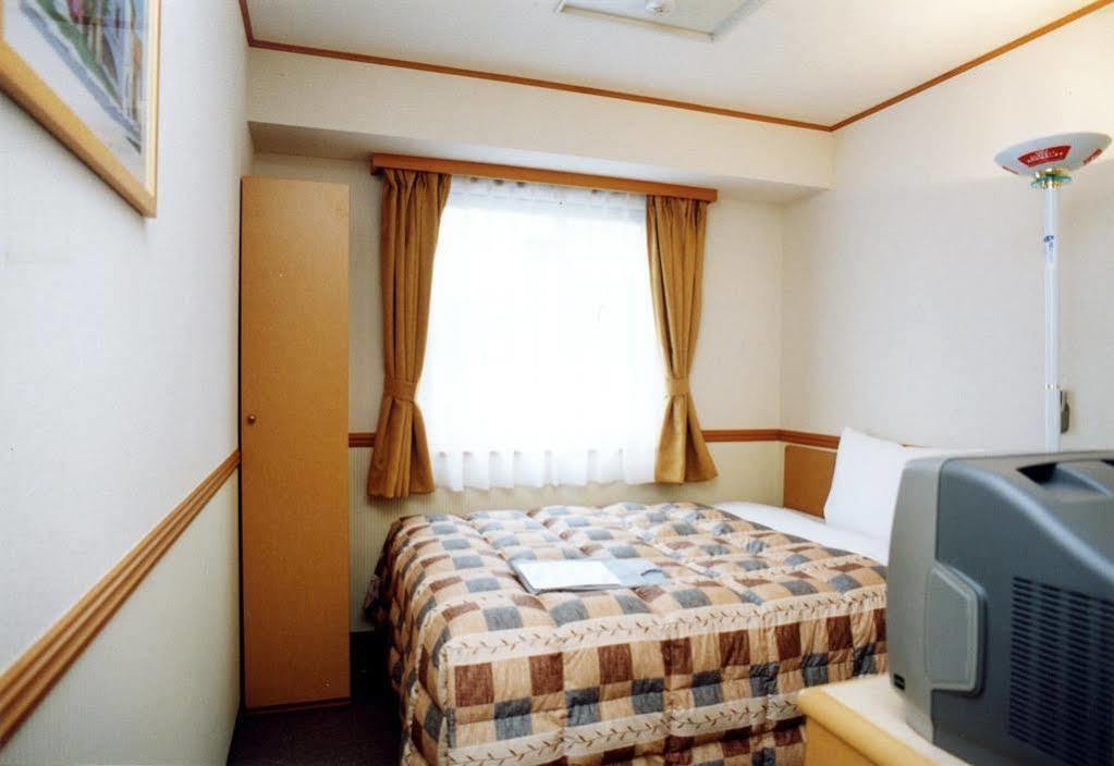 Toyoko Inn Kofu-Eki Minami-Guchi No.1 Extérieur photo